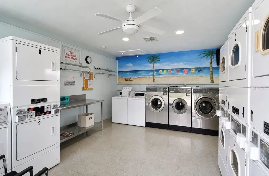 801 83rd Avenue N St Petersburg FL 33702