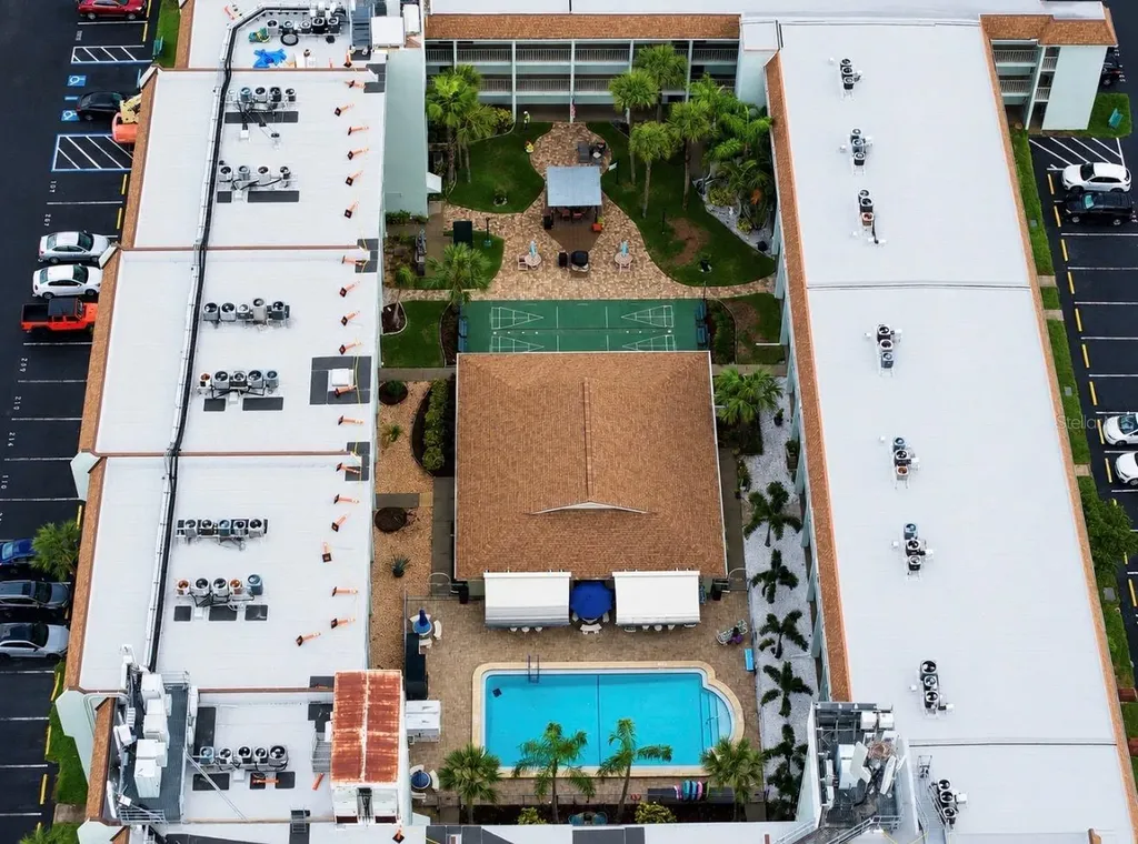 801 83rd Avenue N St Petersburg FL 33702