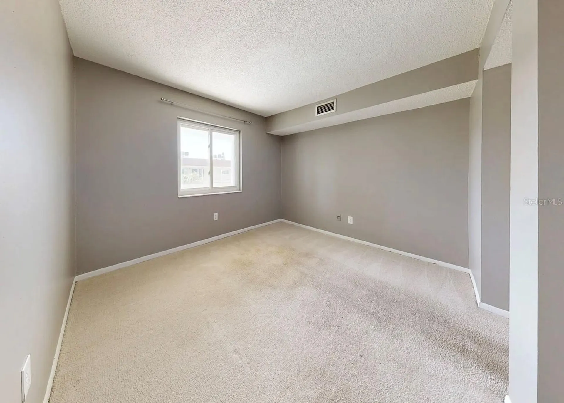 801 83rd Avenue N St Petersburg FL 33702