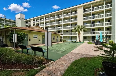801 83rd Avenue N St Petersburg FL 33702