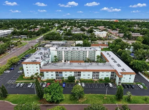 801 83rd Avenue N St Petersburg FL 33702