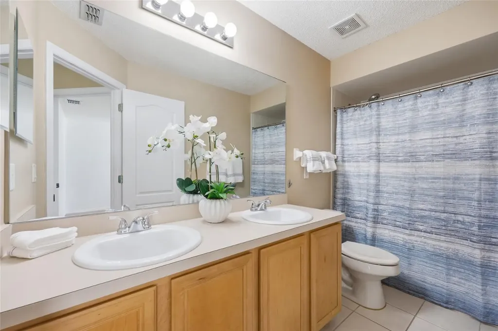 5007 Bellthorn Drive Orlando FL 32837