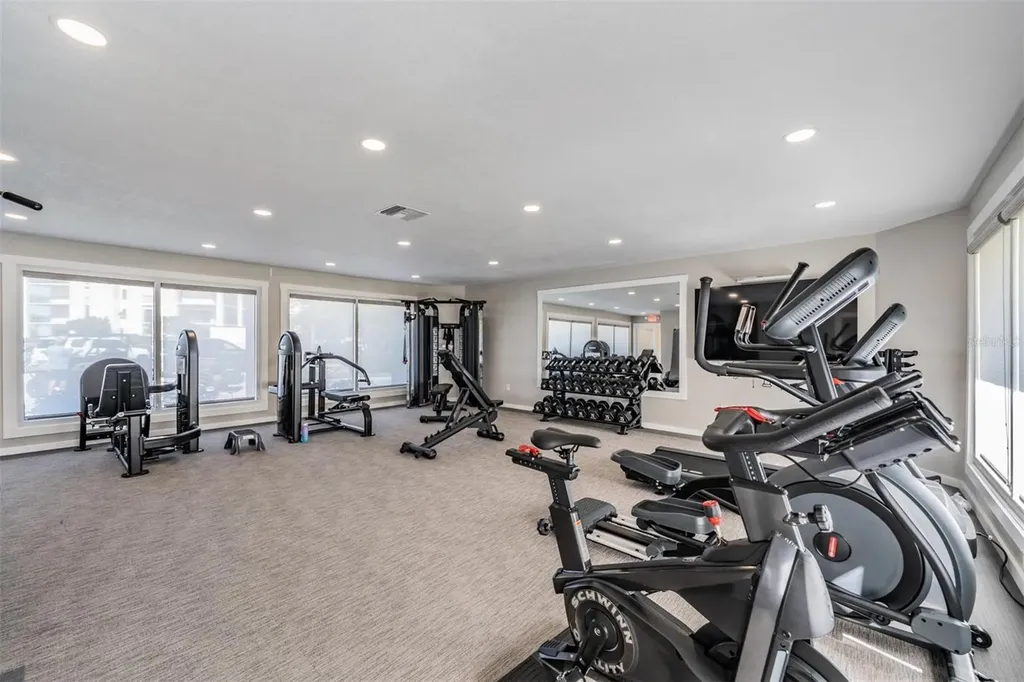 243 Mariner Drive Tarpon Springs FL 34689