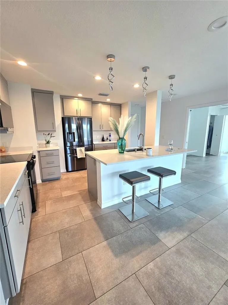 243 Mariner Drive Tarpon Springs FL 34689