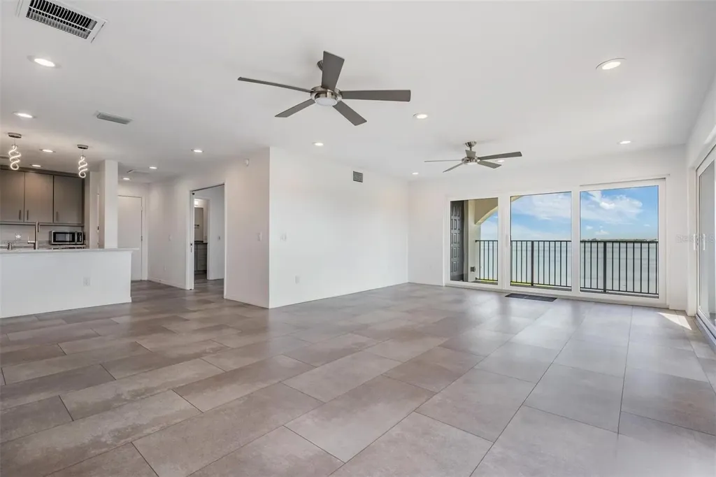 243 Mariner Drive Tarpon Springs FL 34689