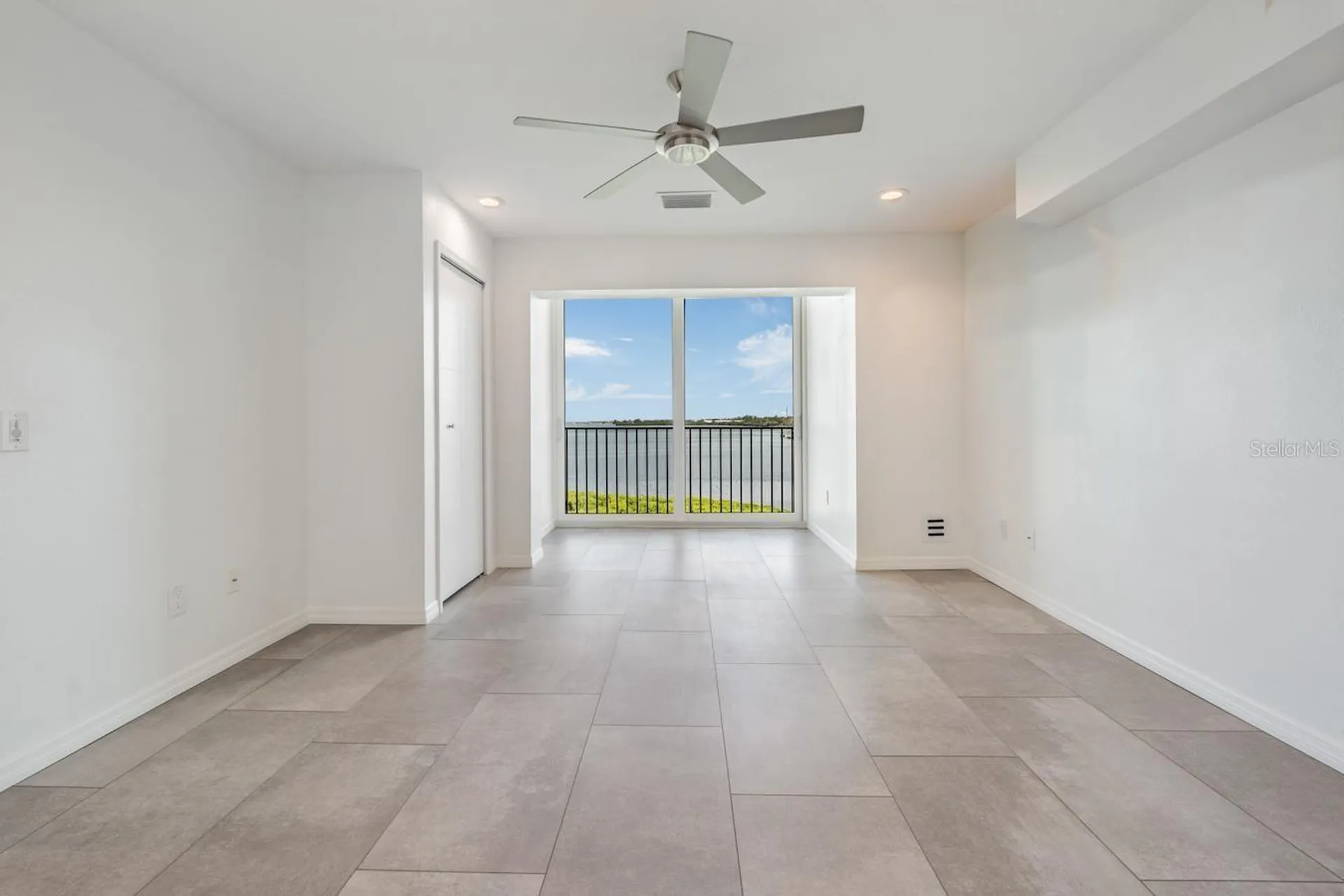243 Mariner Drive Tarpon Springs FL 34689