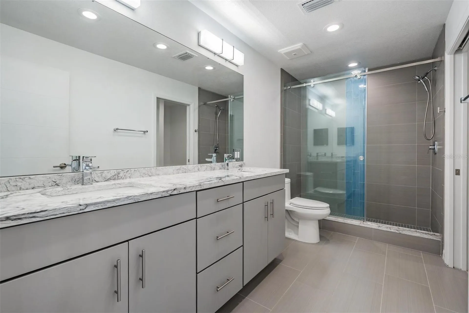 243 Mariner Drive Tarpon Springs FL 34689