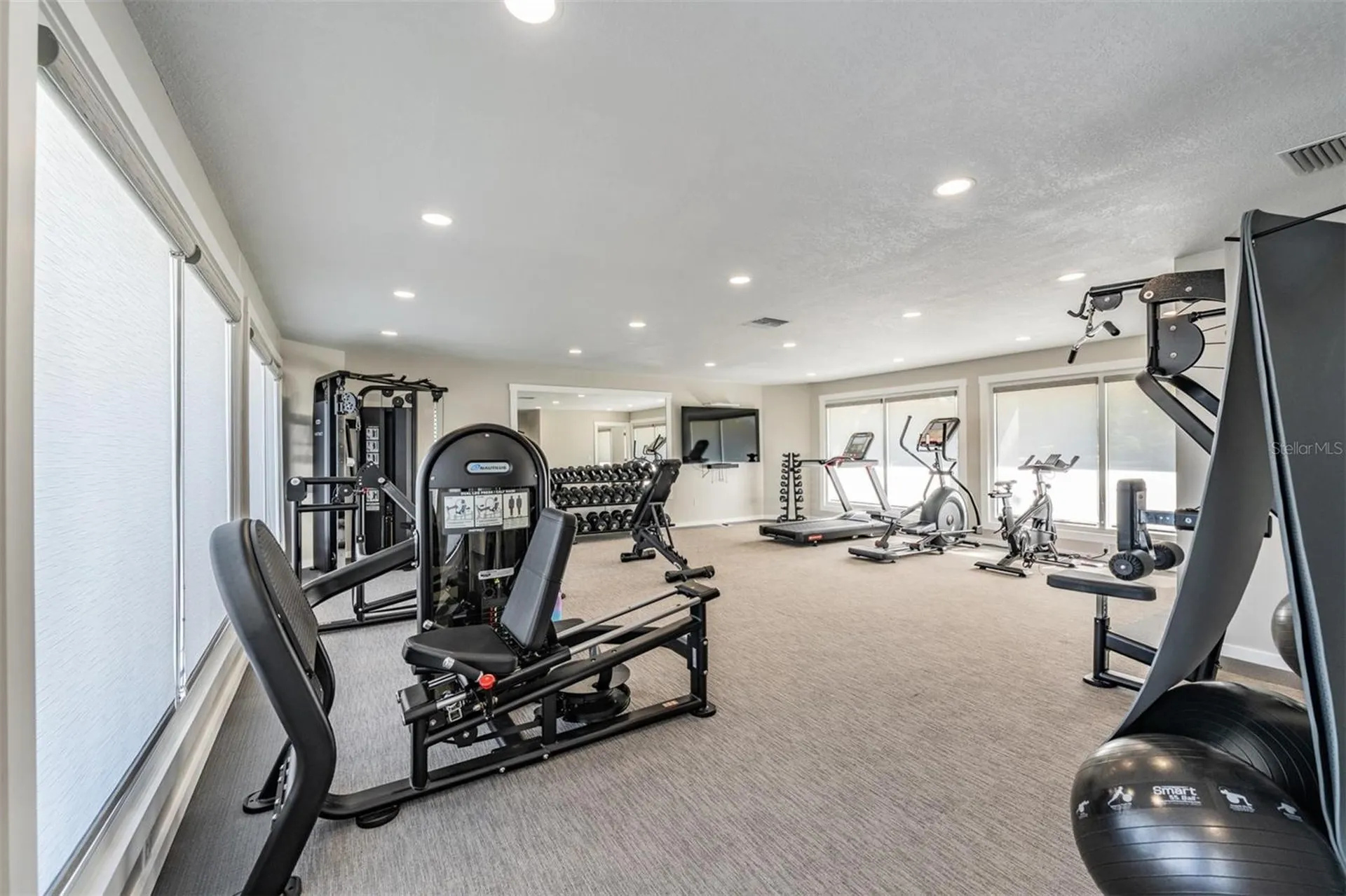 243 Mariner Drive Tarpon Springs FL 34689