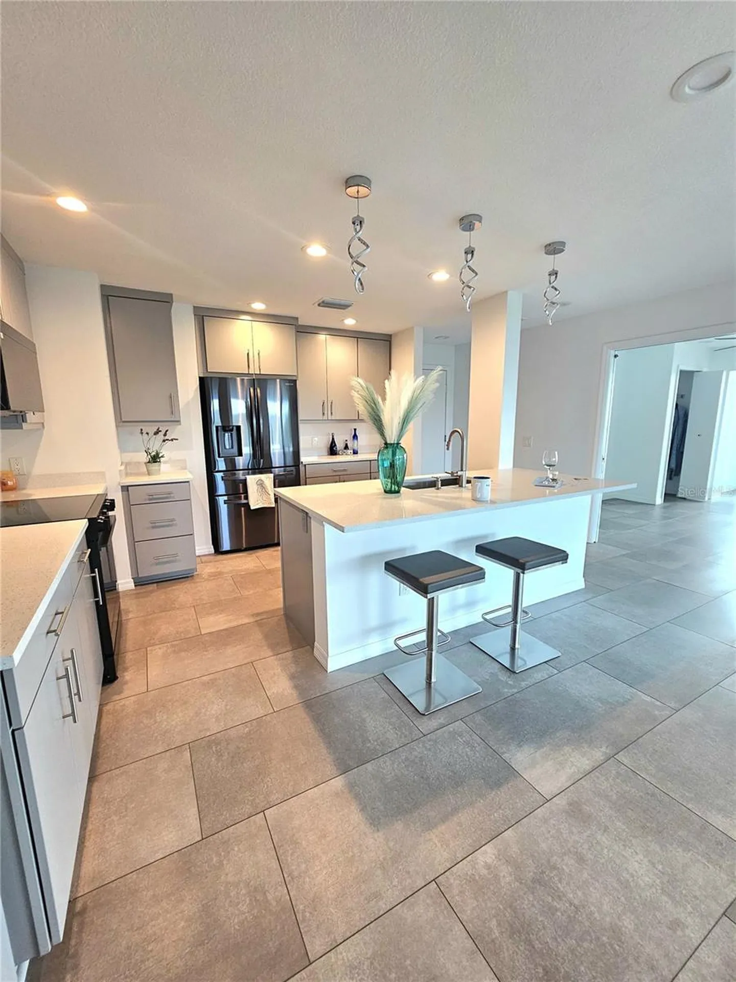 243 Mariner Drive Tarpon Springs FL 34689