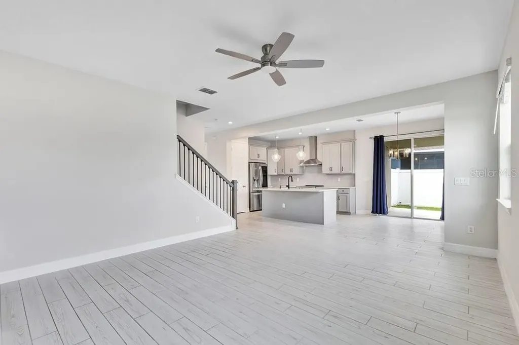 11902 Landing Point Loop Orlando FL 32832