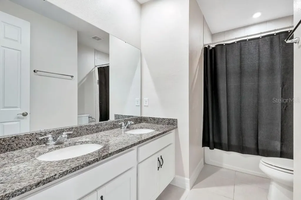 11902 Landing Point Loop Orlando FL 32832