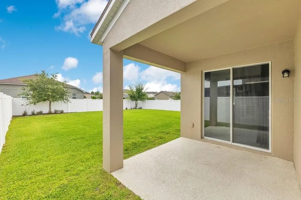 11902 Landing Point Loop Orlando FL 32832