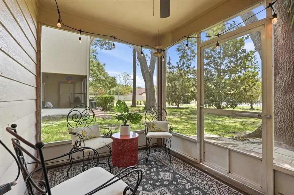 2120 Fletchers Point Circle Tampa FL 33613