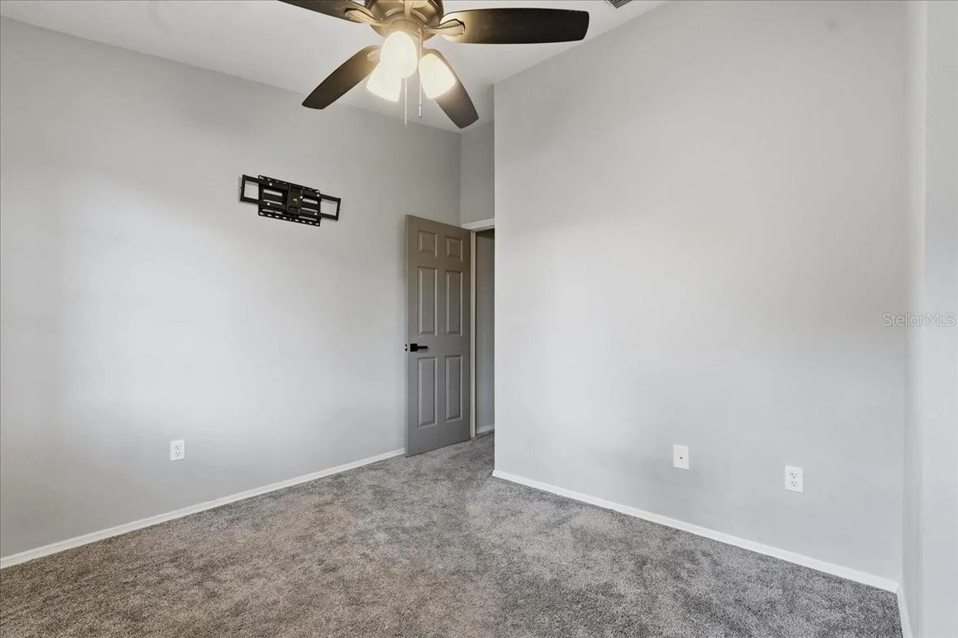 2120 Fletchers Point Circle Tampa FL 33613
