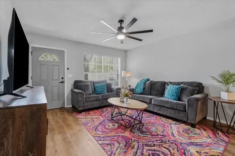 2120 Fletchers Point Circle Tampa FL 33613