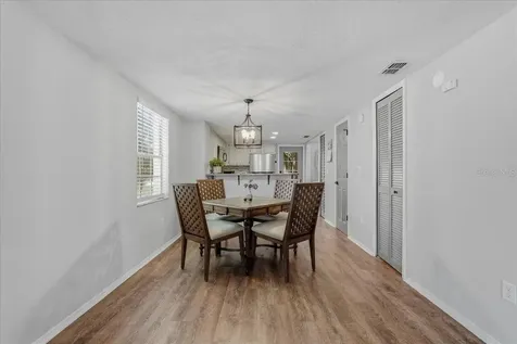 2120 Fletchers Point Circle Tampa FL 33613
