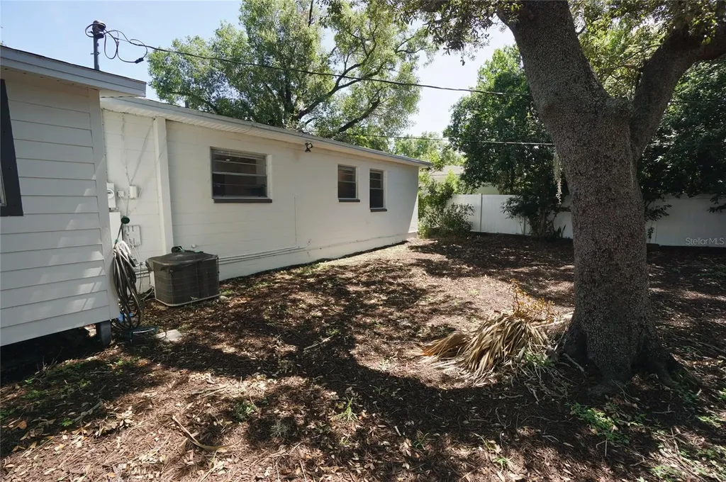 3916 W North A Street Tampa FL 33609