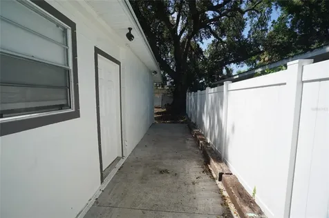 3916 W North A Street Tampa FL 33609