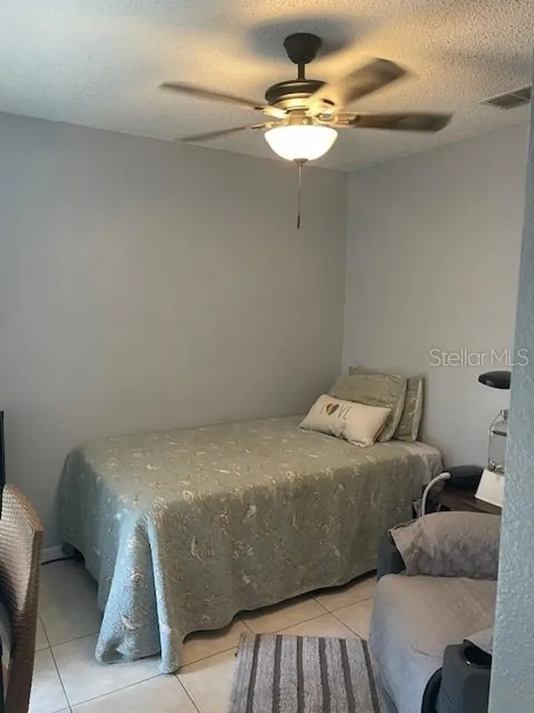 1048 Winding Water Way Clermont FL 34714