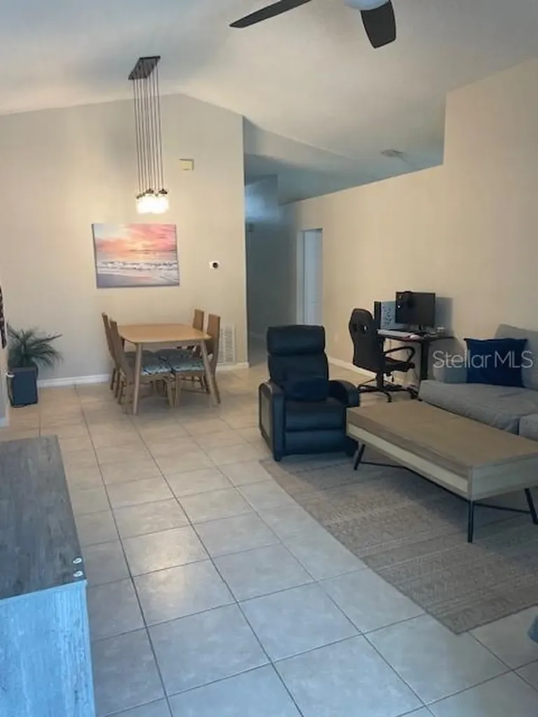 1048 Winding Water Way Clermont FL 34714