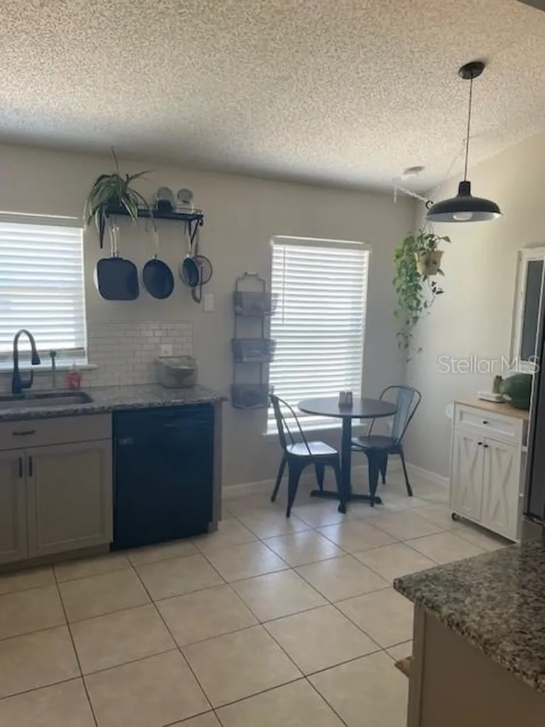 1048 Winding Water Way Clermont FL 34714