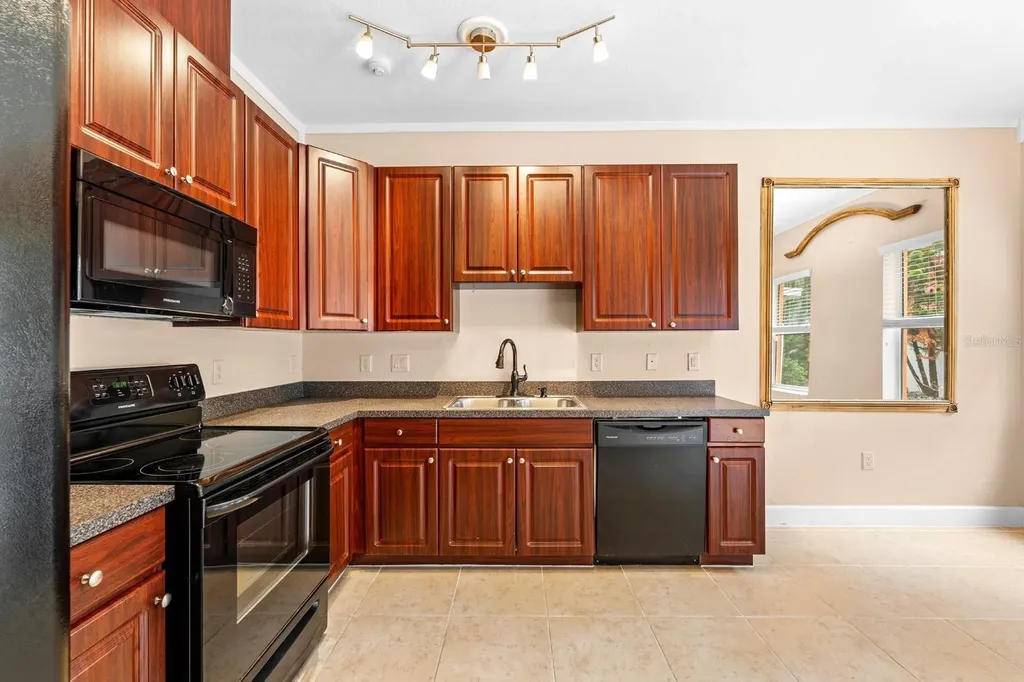 231 Alexander Woods Drive Plant City FL 33563