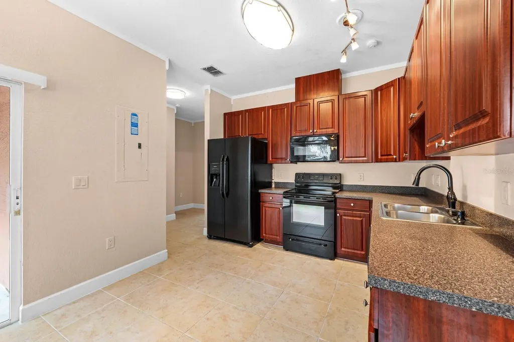 231 Alexander Woods Drive Plant City FL 33563