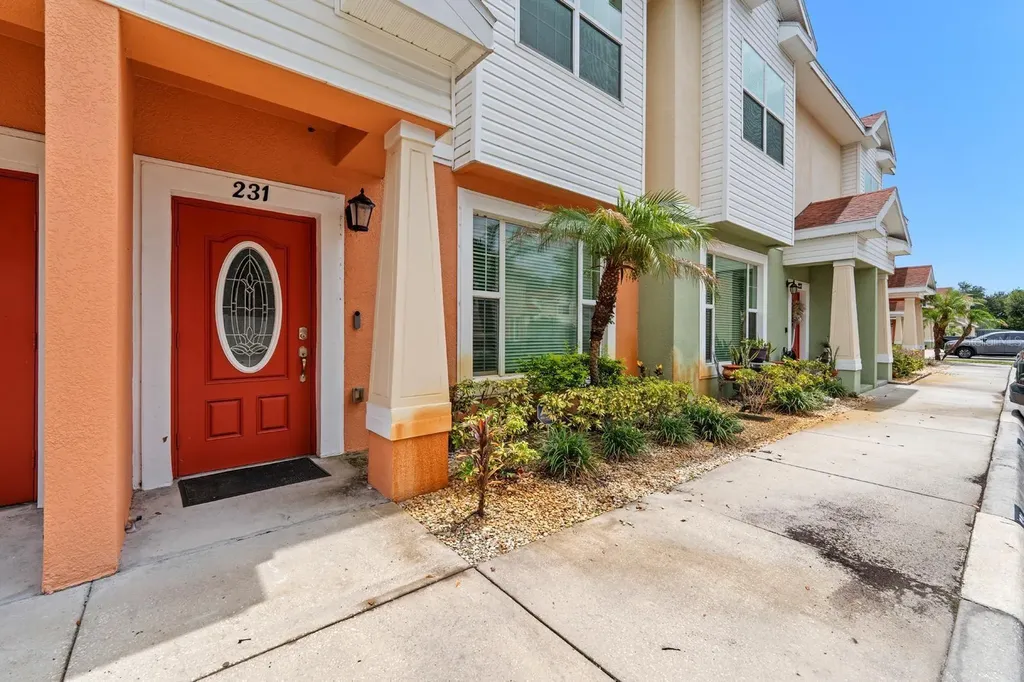 231 Alexander Woods Drive Plant City FL 33563