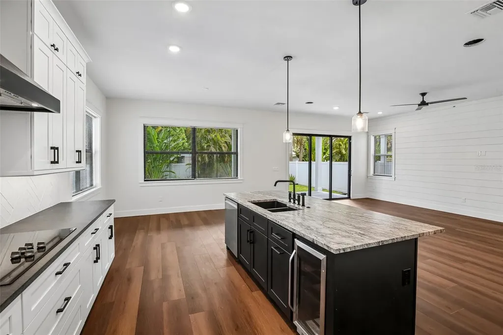 3819 71st Street N St Petersburg FL 33709