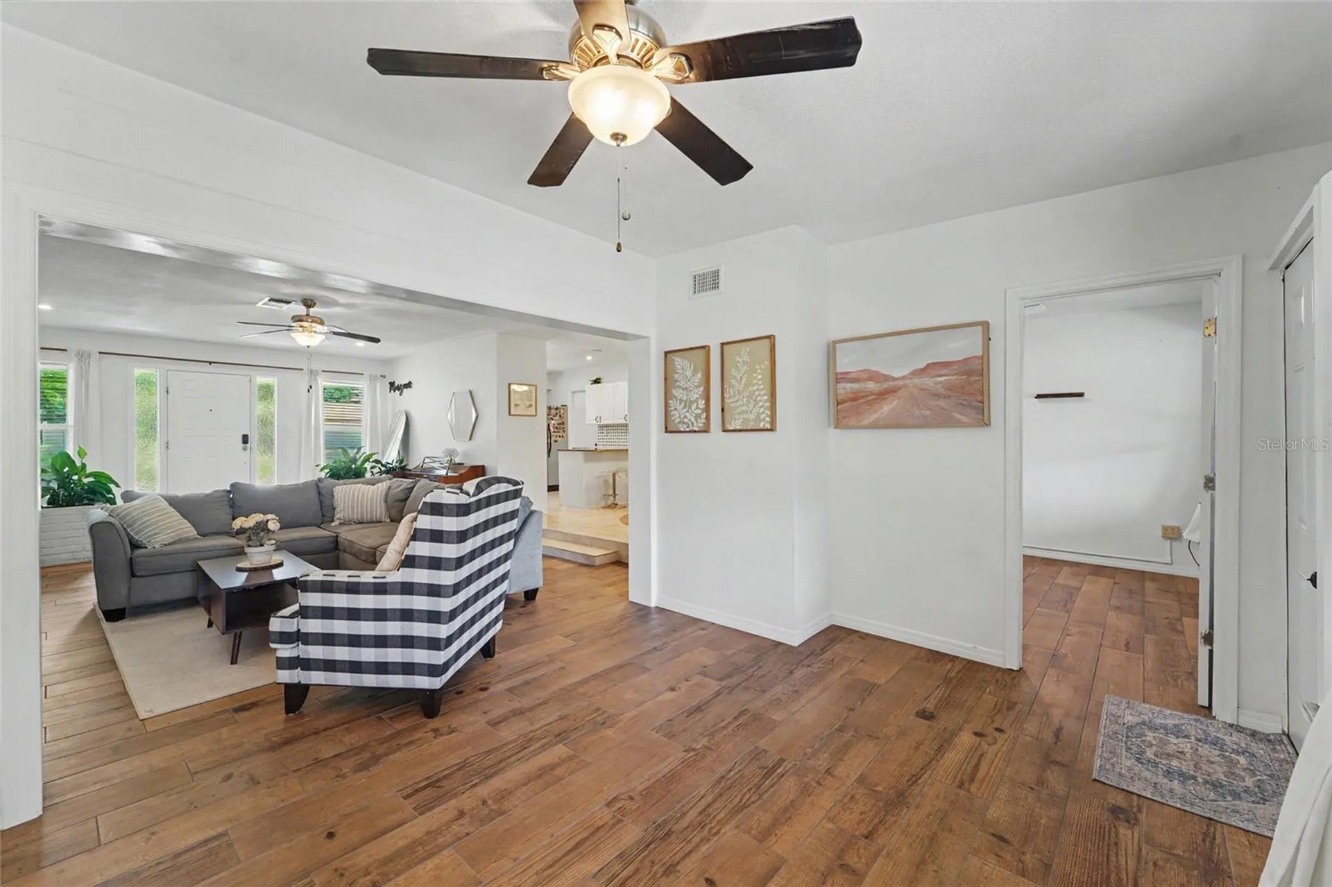 8879 Lakewood Drive Seminole FL 33772