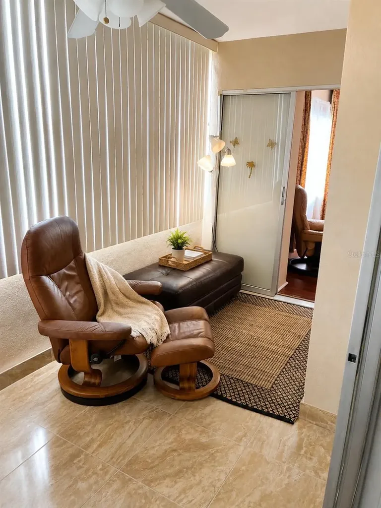 4575 Cove Circle St Petersburg FL 33708