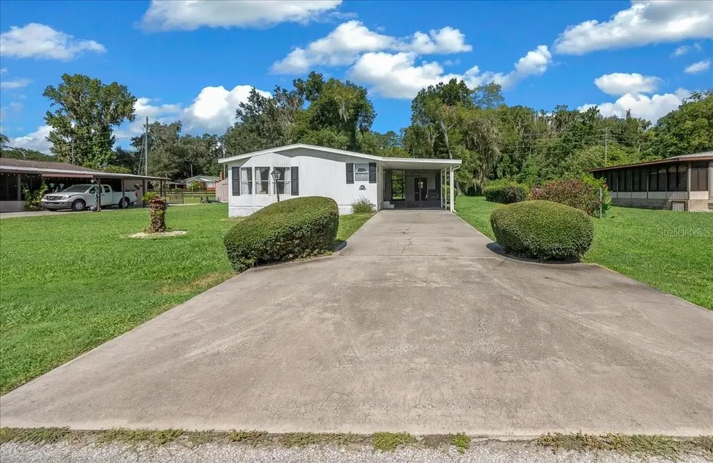 13082 SE 47th Court Belleview FL 34420