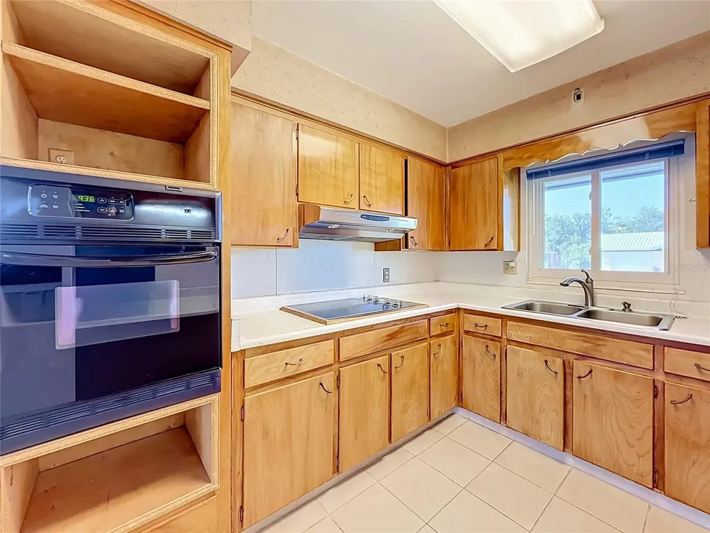 13225 Country Club Drive Tavares FL 32778