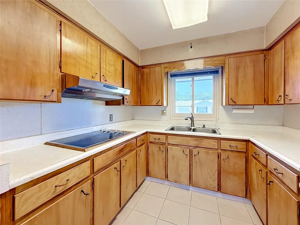 13225 Country Club Drive Tavares FL 32778