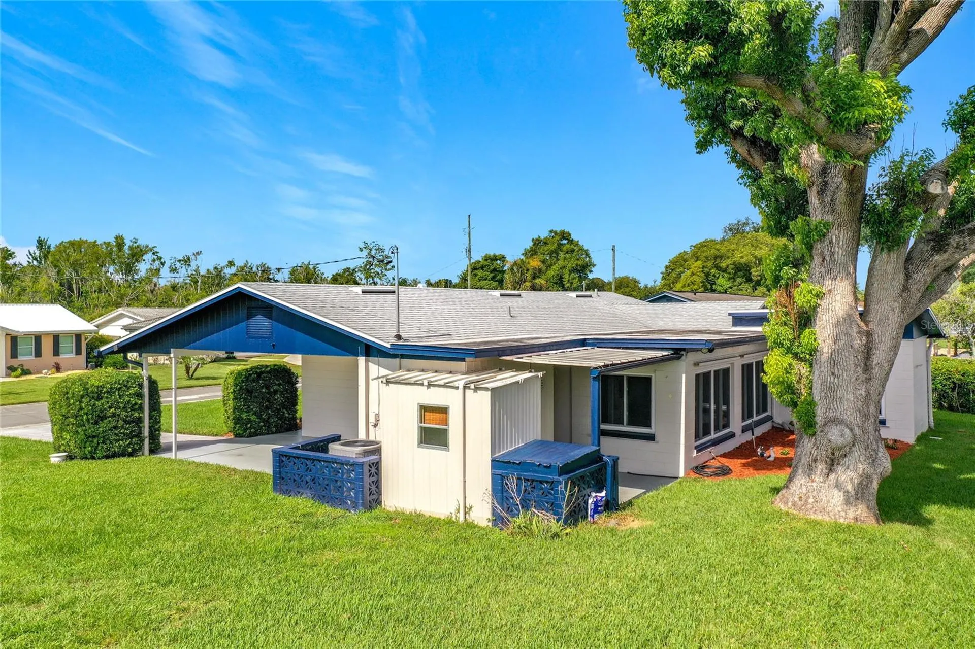 13225 Country Club Drive Tavares FL 32778