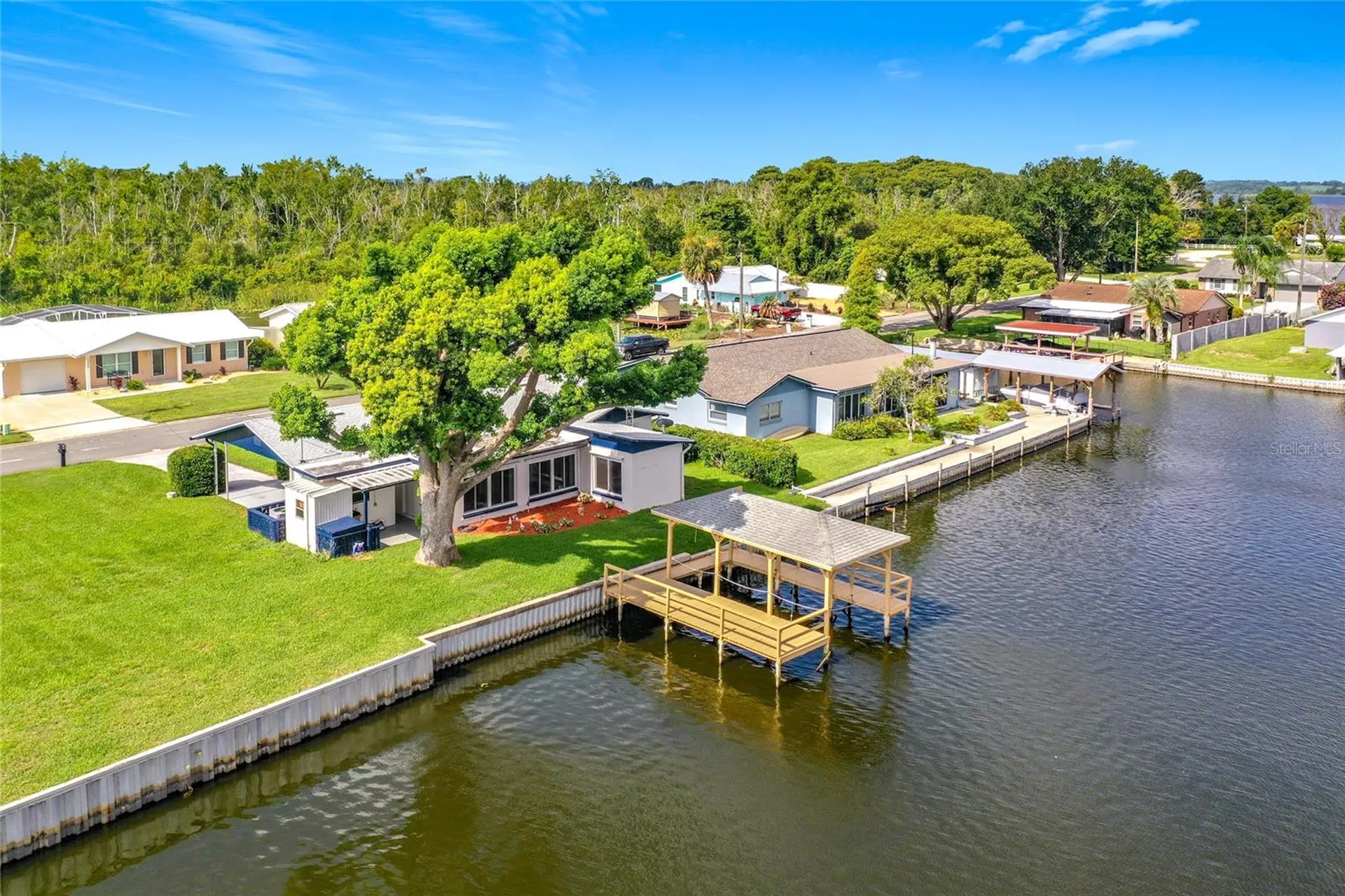 13225 Country Club Drive Tavares FL 32778