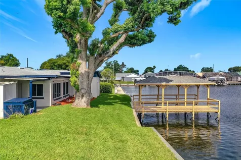 13225 Country Club Drive Tavares FL 32778