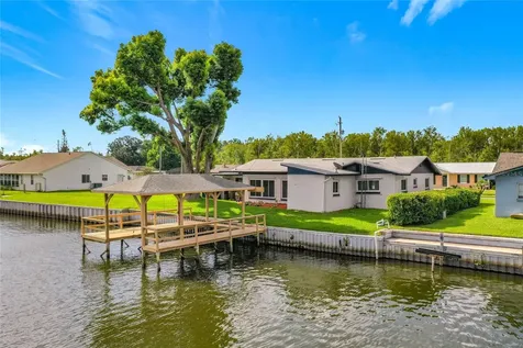 13225 Country Club Drive Tavares FL 32778