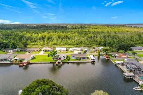 13225 Country Club Drive Tavares FL 32778