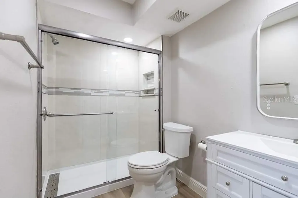 4572 Commander Drive Orlando FL 32822