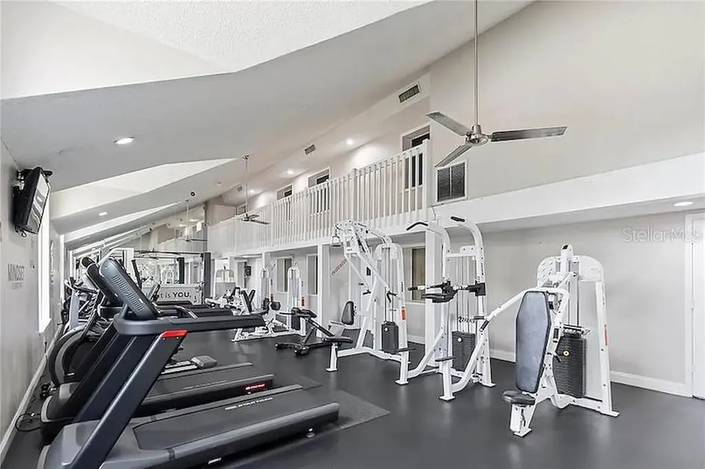 4572 Commander Drive Orlando FL 32822
