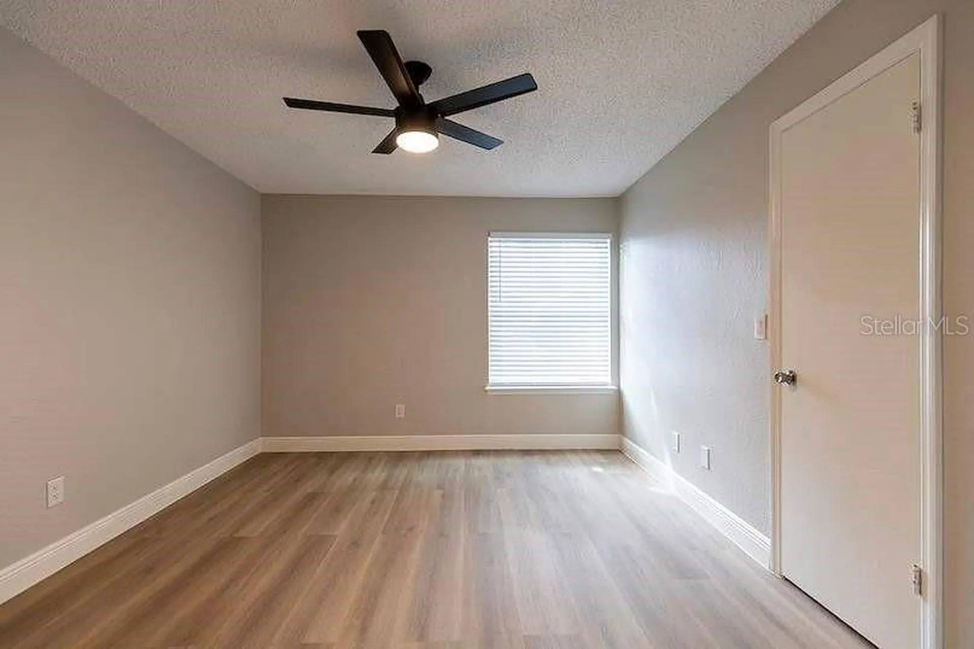 4572 Commander Drive Orlando FL 32822
