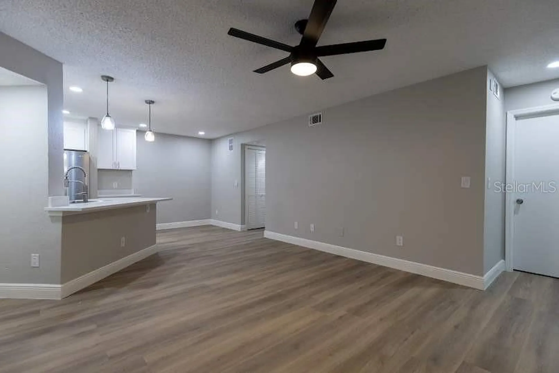 4572 Commander Drive Orlando FL 32822