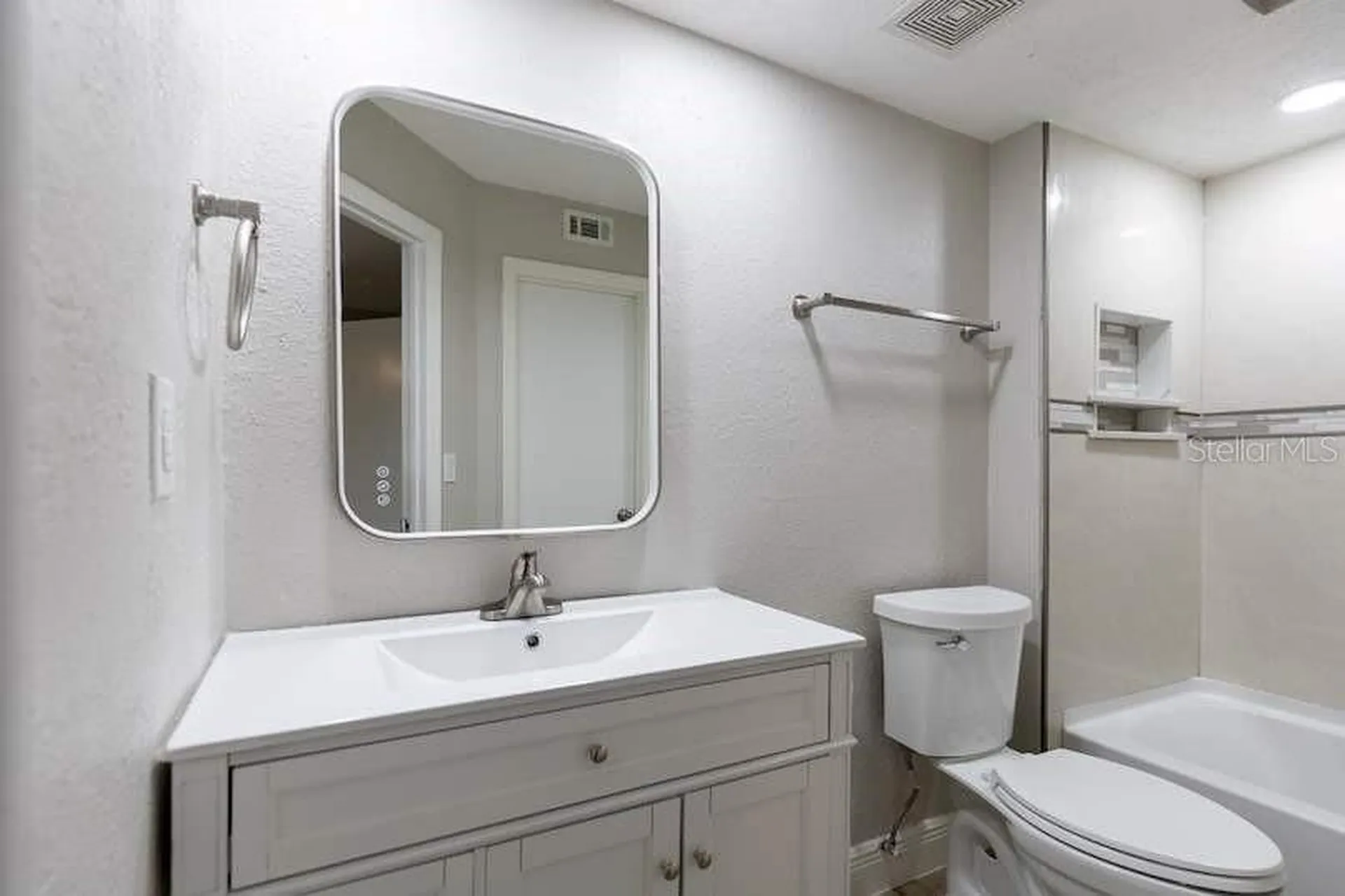 4572 Commander Drive Orlando FL 32822