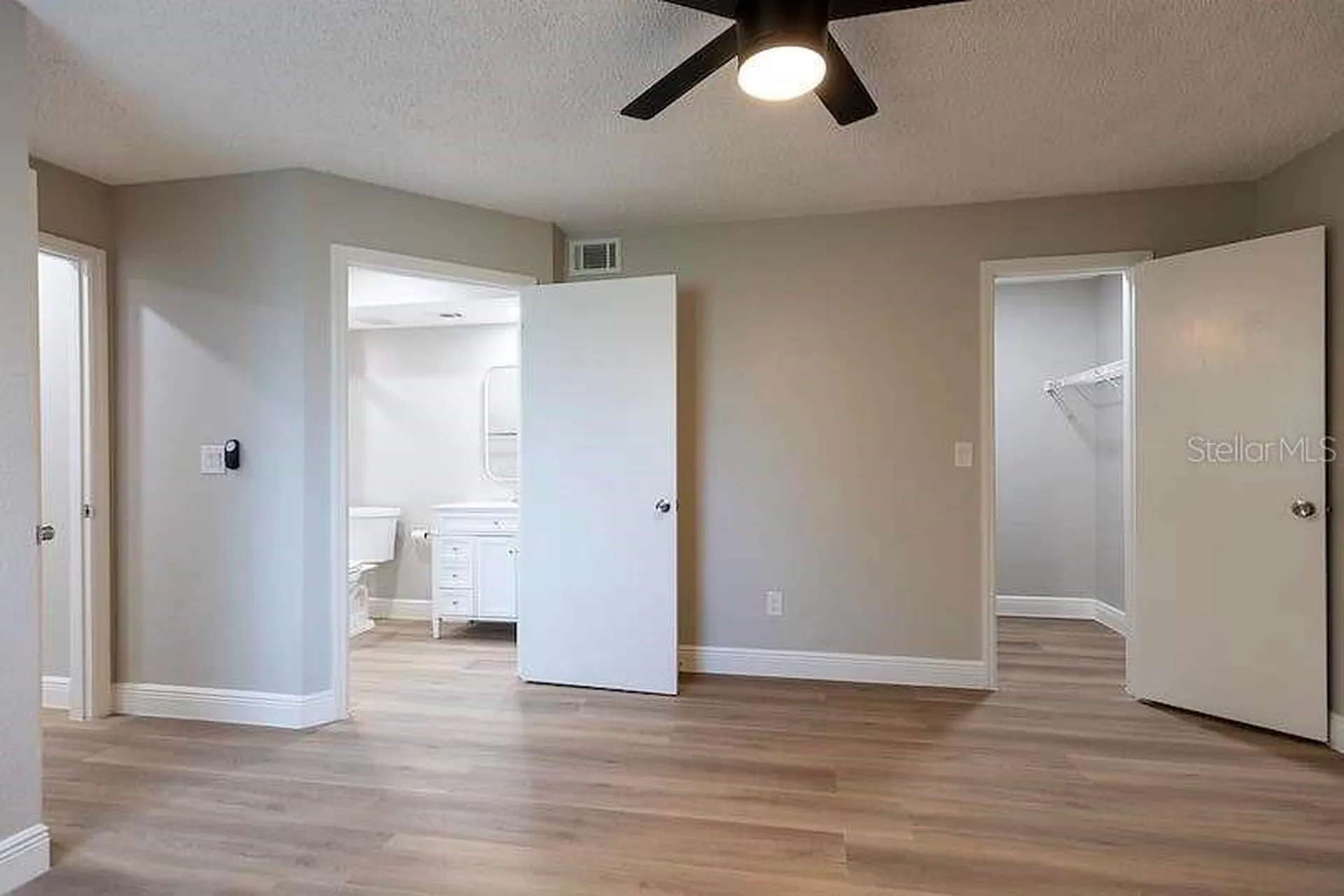 4572 Commander Drive Orlando FL 32822