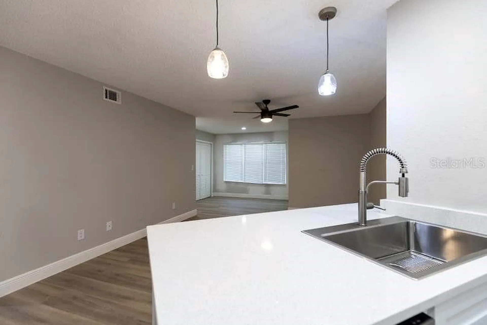 4572 Commander Drive Orlando FL 32822