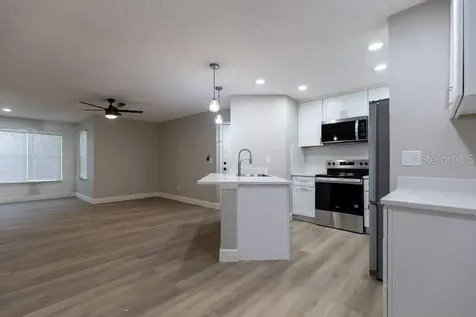 4572 Commander Drive Orlando FL 32822
