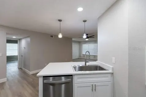 4572 Commander Drive Orlando FL 32822