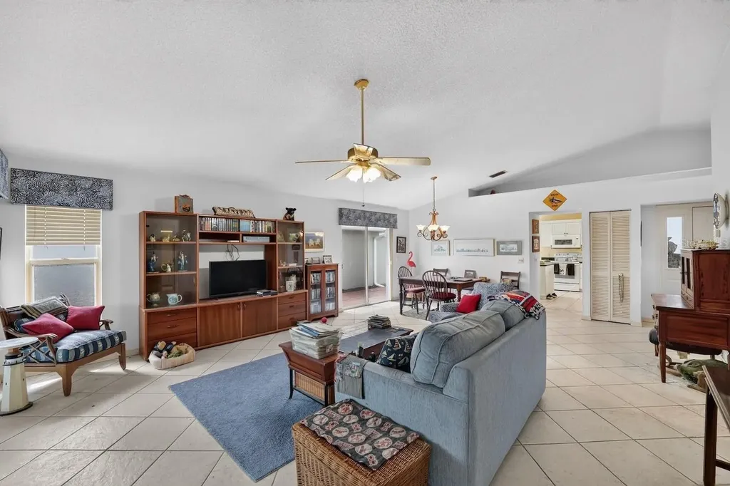 746 Harrington Lake Drive N Venice FL 34293
