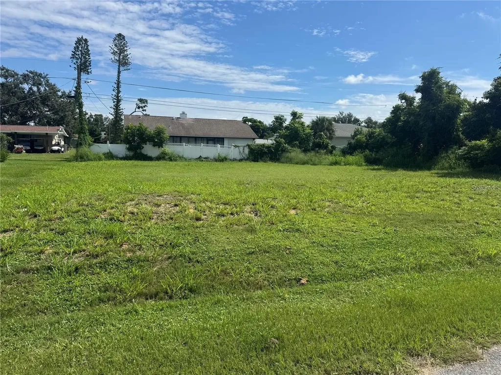 Roslyn Road Venice FL 34293